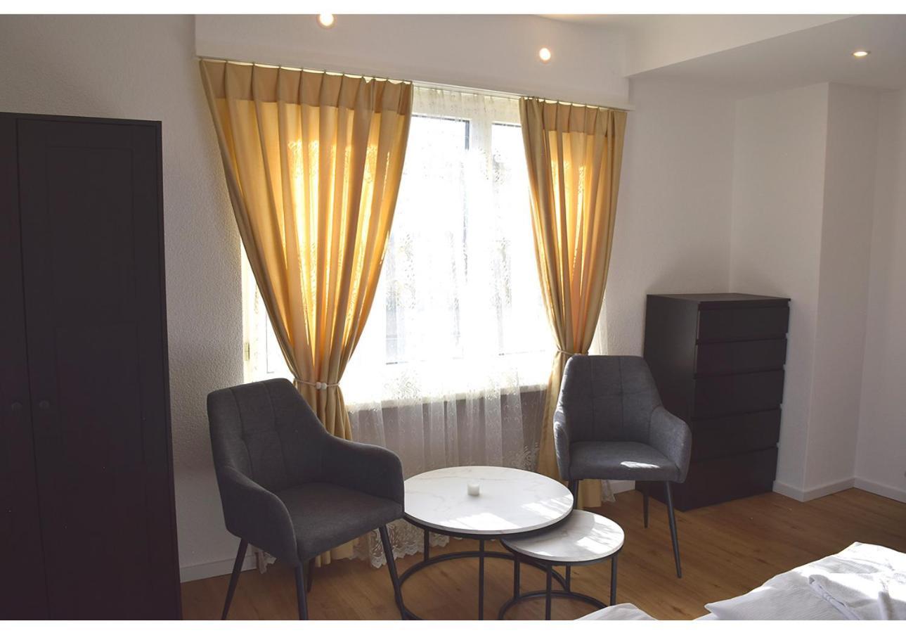 Hotel Restaurant Krebs Гренхен Экстерьер фото