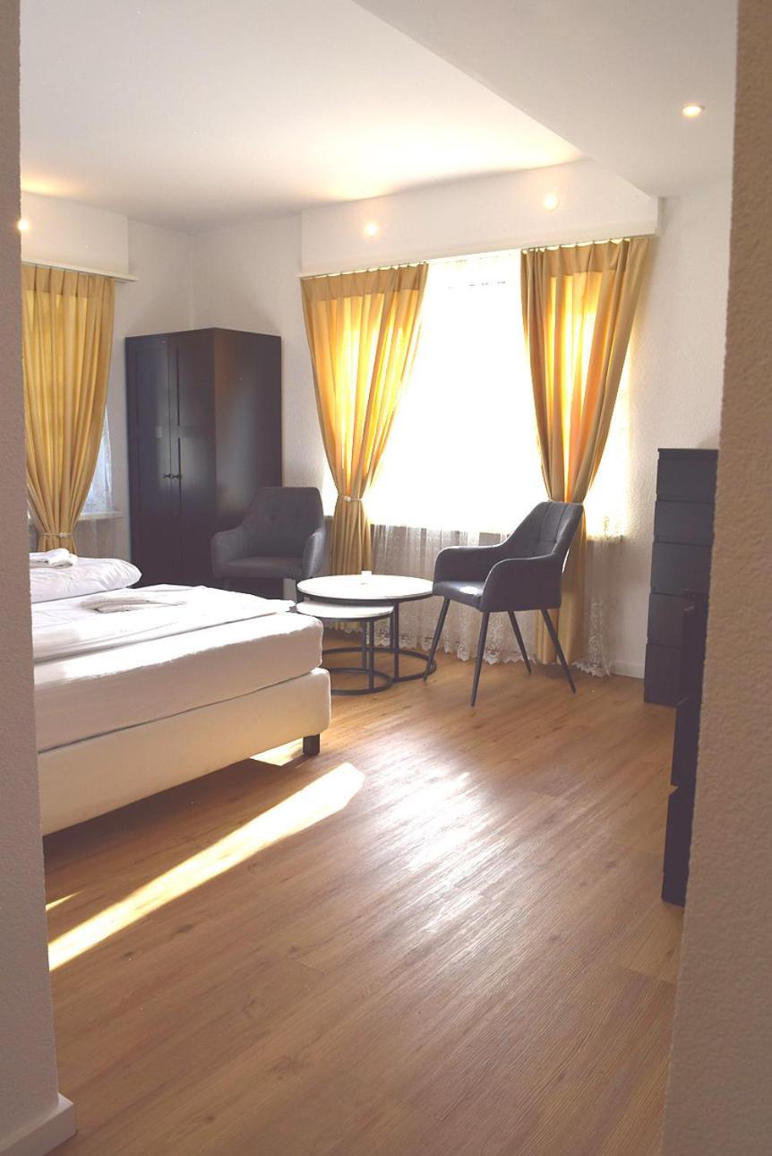 Hotel Restaurant Krebs Гренхен Экстерьер фото